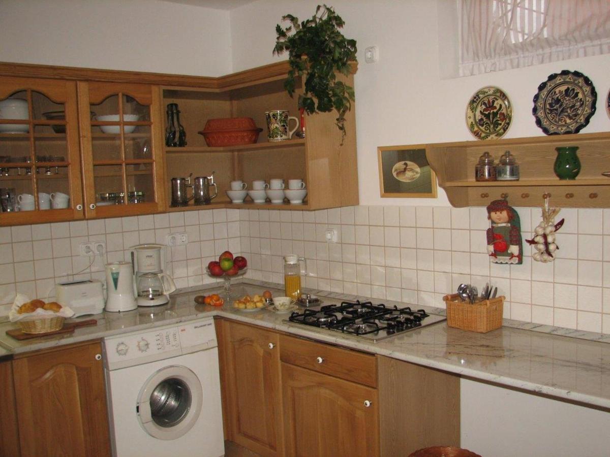 Toelgyes Apartment Hajdúszoboszló Eksteriør billede